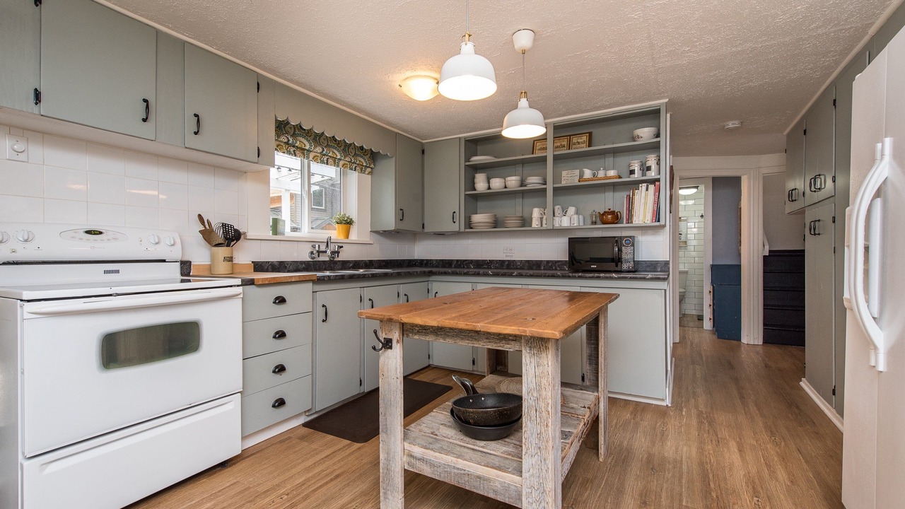 Photo of Kitchen in Cultus Lake
