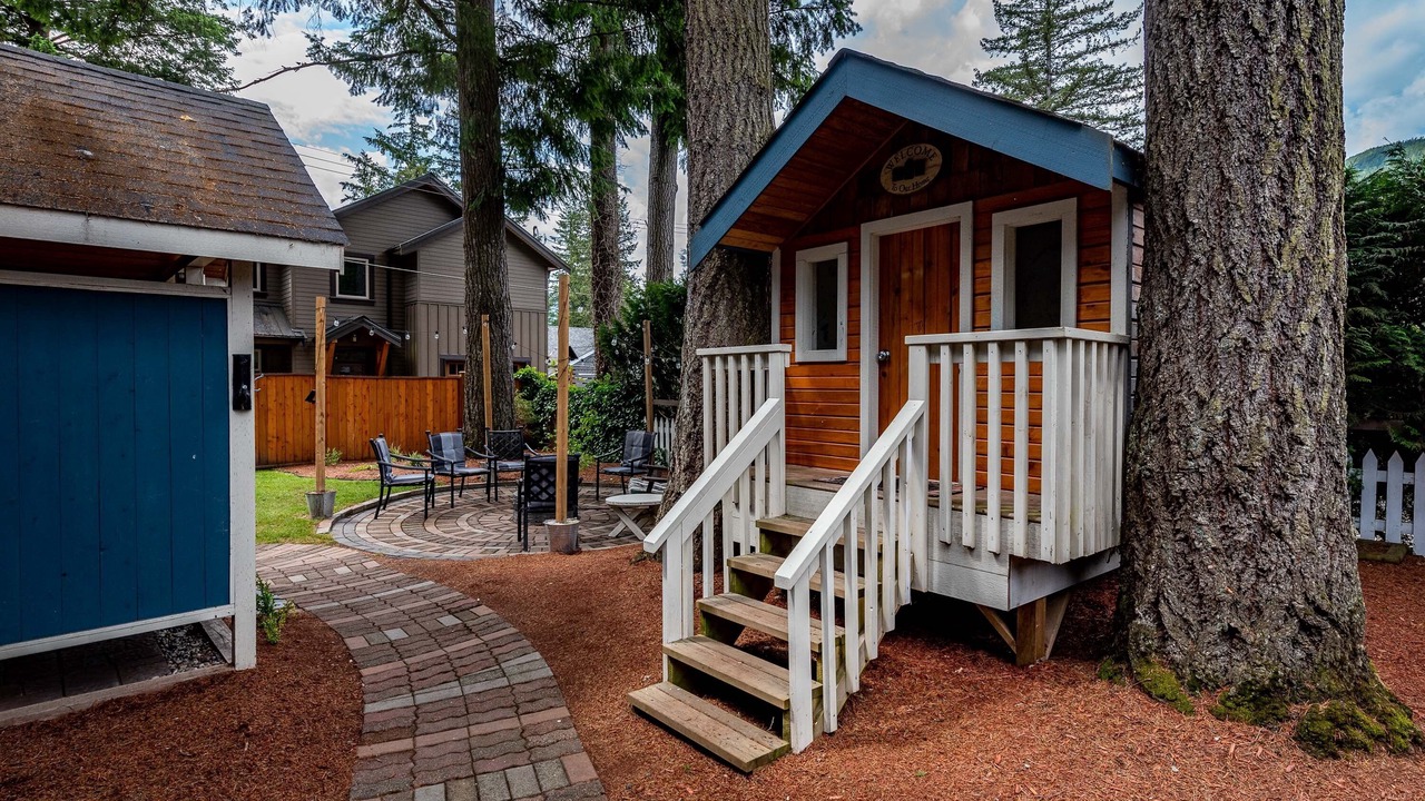 Photo of Outdoor in Cultus Lake
