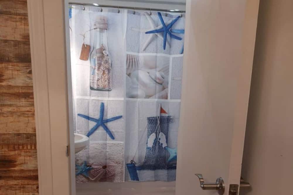Photo of Bathroom in Terrebonne