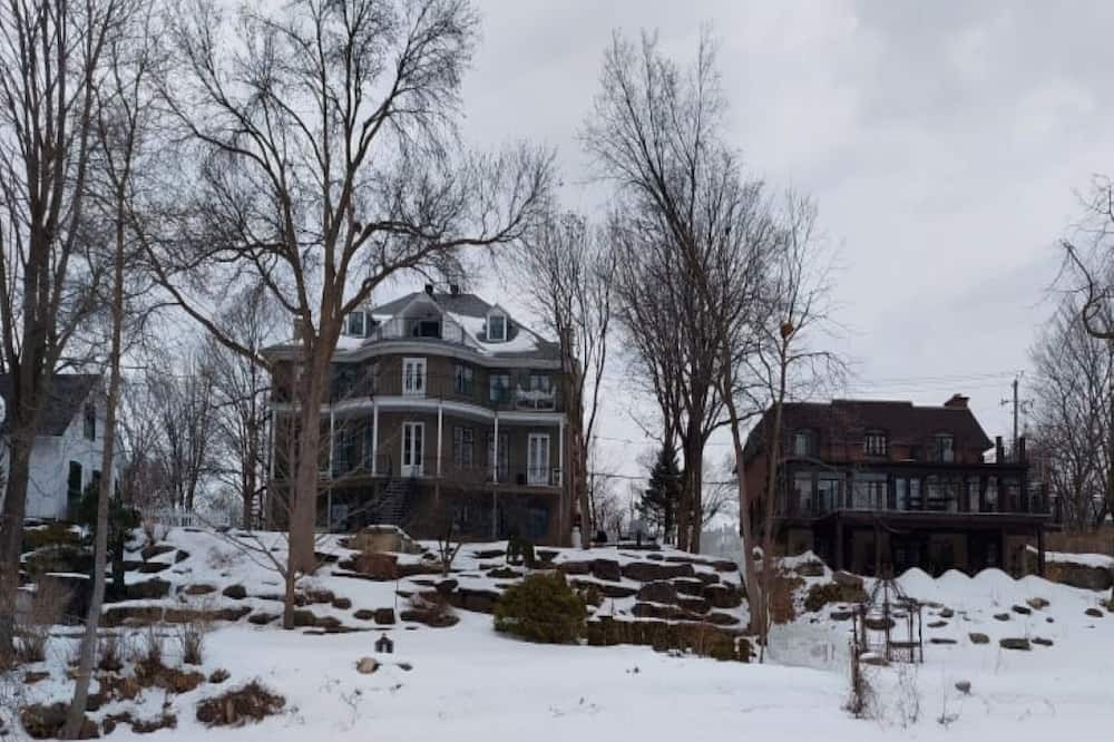 Photo of Outdoor in Terrebonne