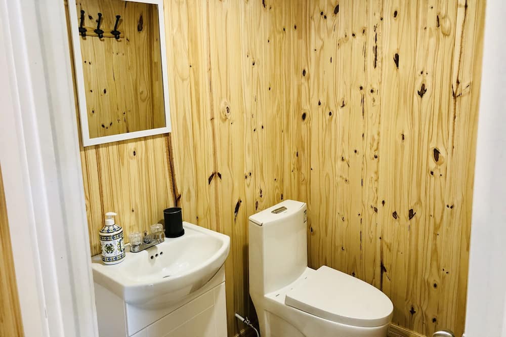 Photo of Bathroom in Matawinie Regional County Municipality