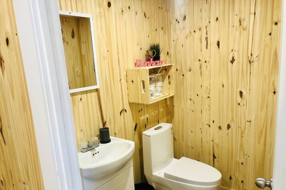 Photo of Bathroom in Matawinie Regional County Municipality