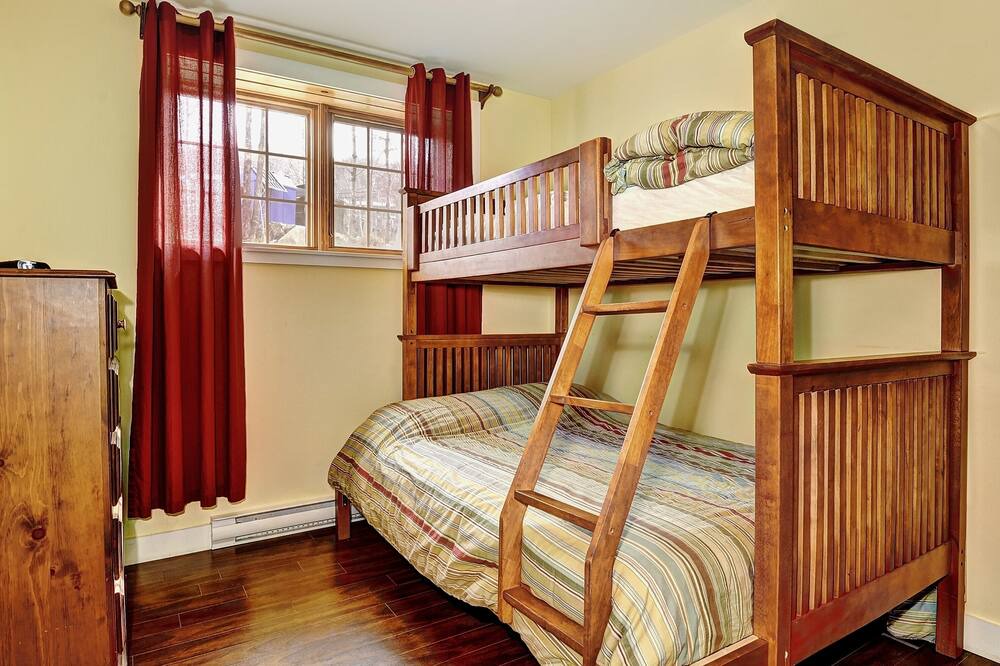 Photo of Bedroom in Stoneham