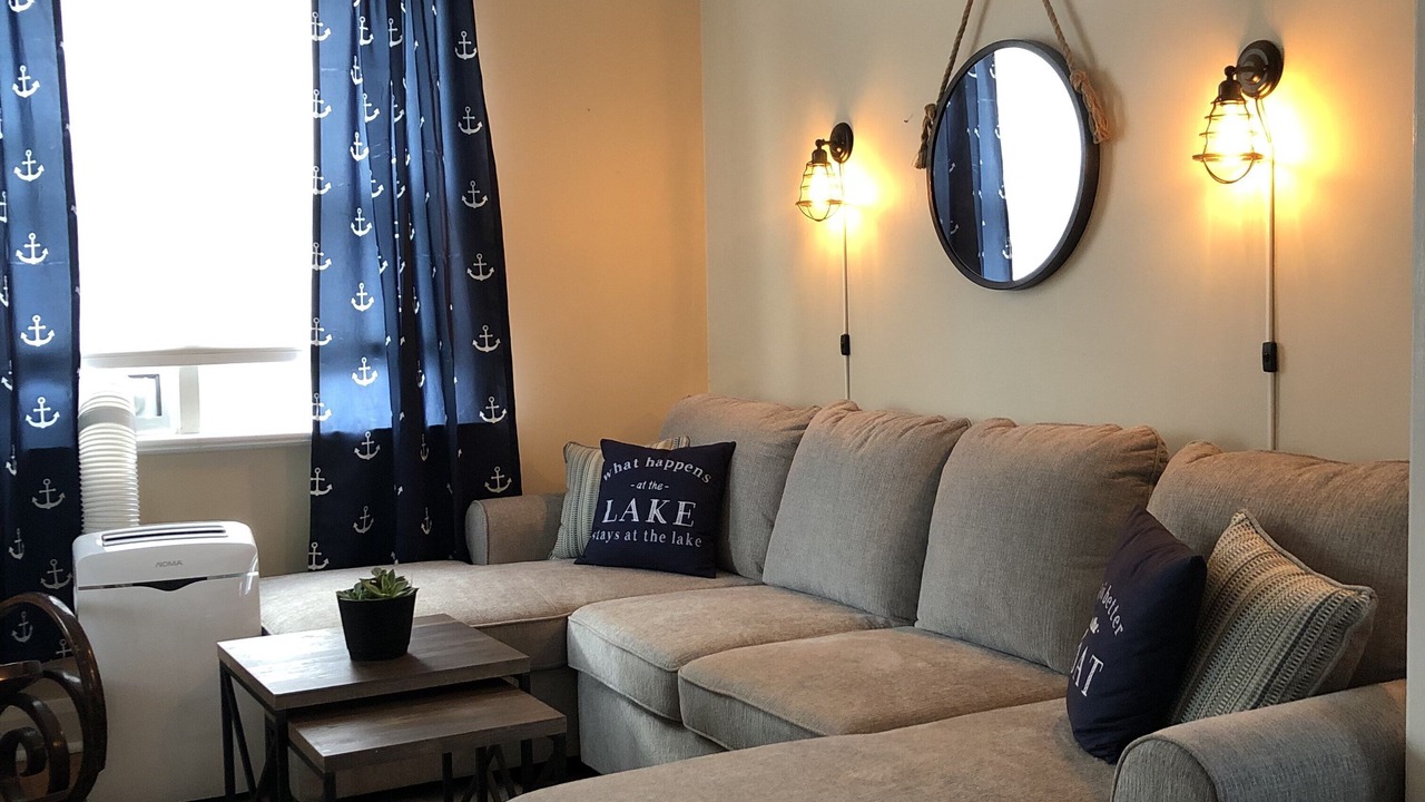 Photo of Livingroom in Barry's Bay