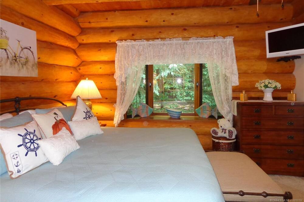 Photo of Bedroom in Swansea Point