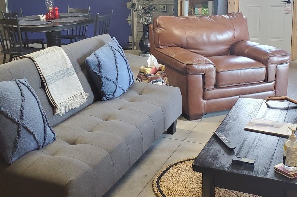 Photo of Livingroom in Bayside