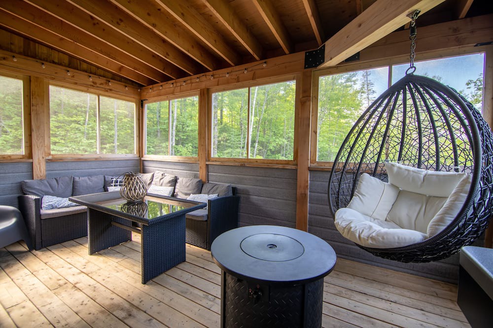 Photo of Patio Balcony in Entrelacs