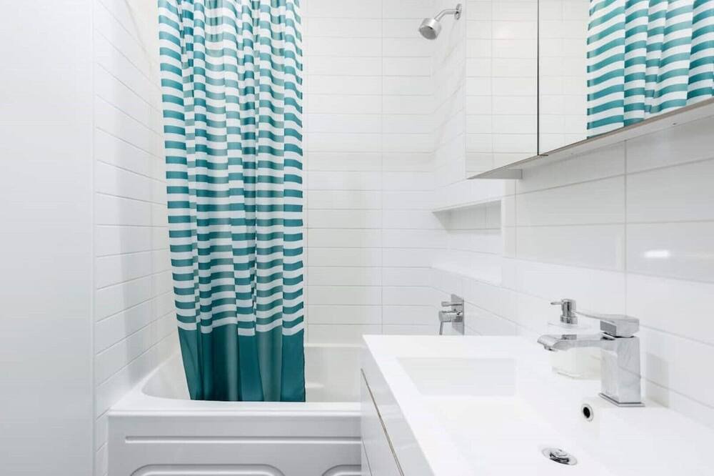 Photo of Bathroom in Chinatown