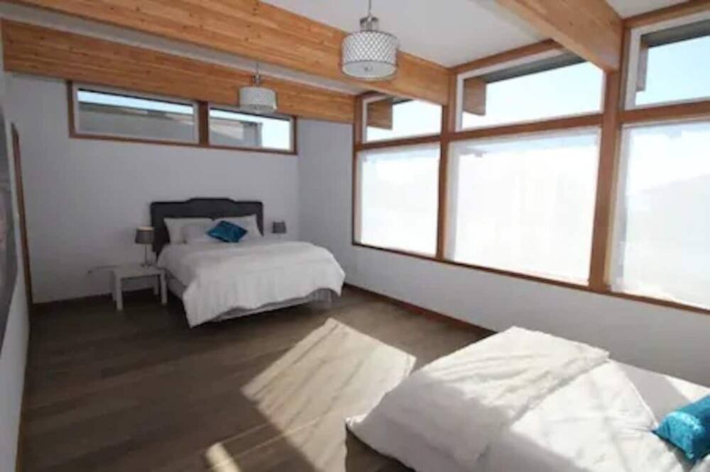 Photo of Bedroom in West Sechelt
