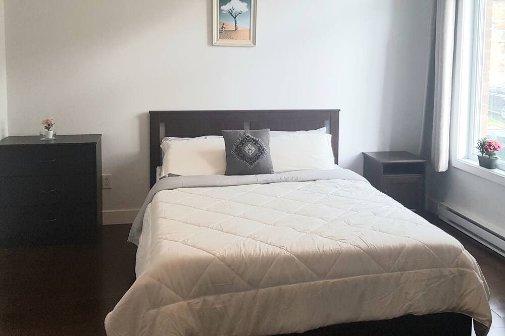 Photo of Bedroom in Plateau