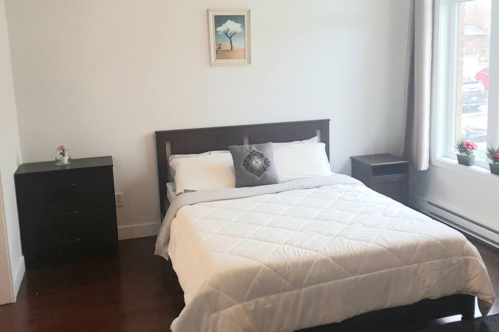 Photo of Bedroom in Plateau