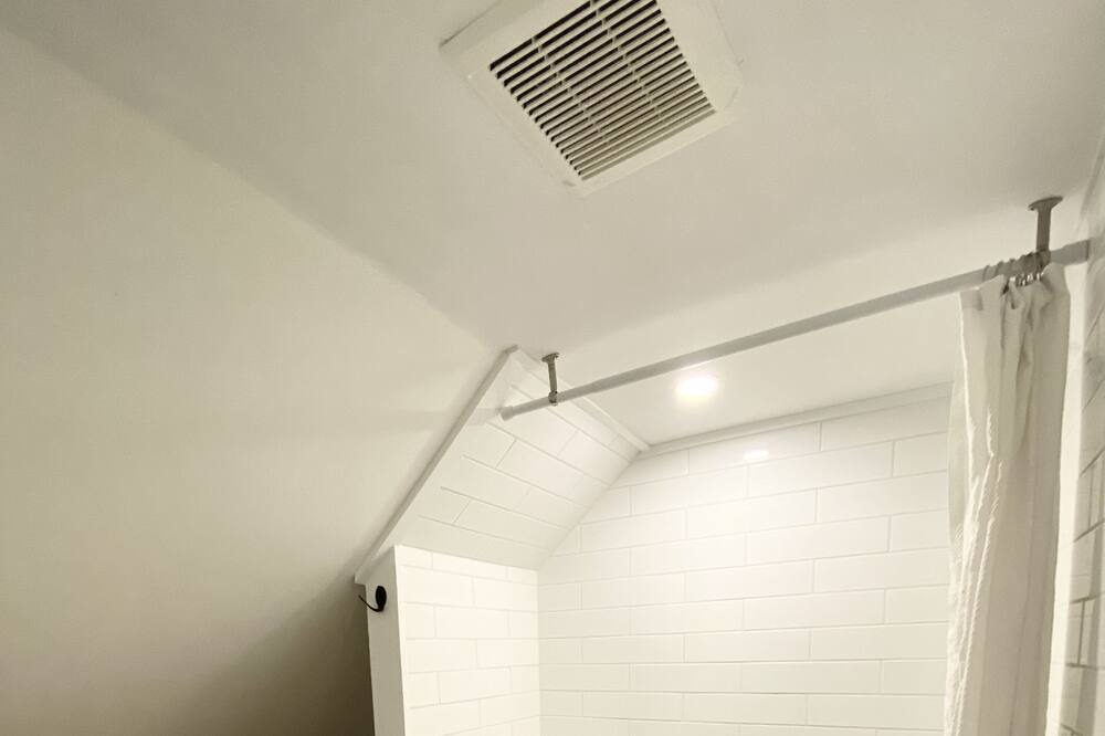 Photo of Bathroom in Bay of Fundy & Annapolis Valley