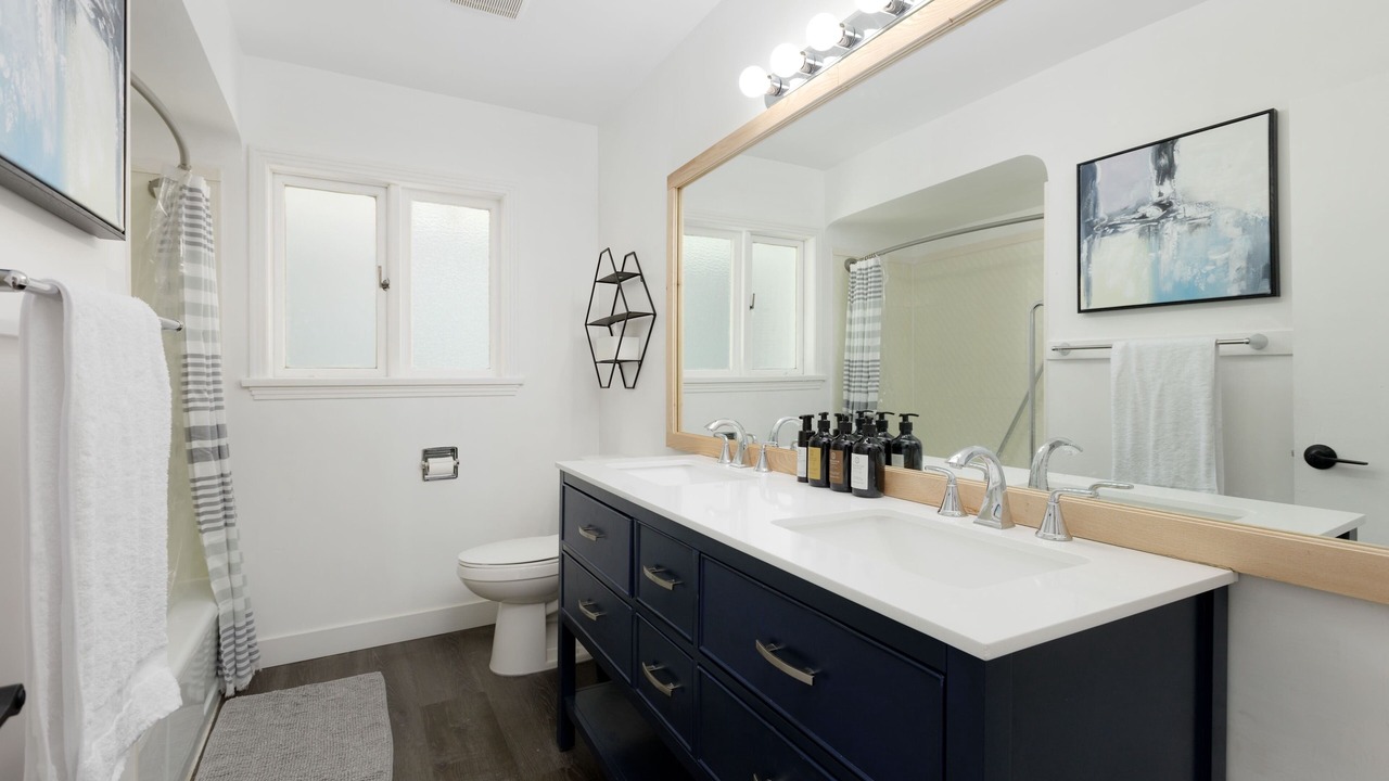Photo of Kitchen in Departure Bay