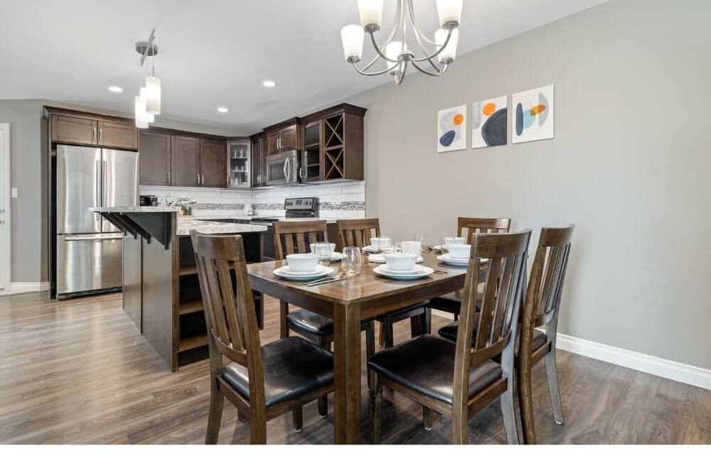 Photo of Livingroom in Sylvan Lake