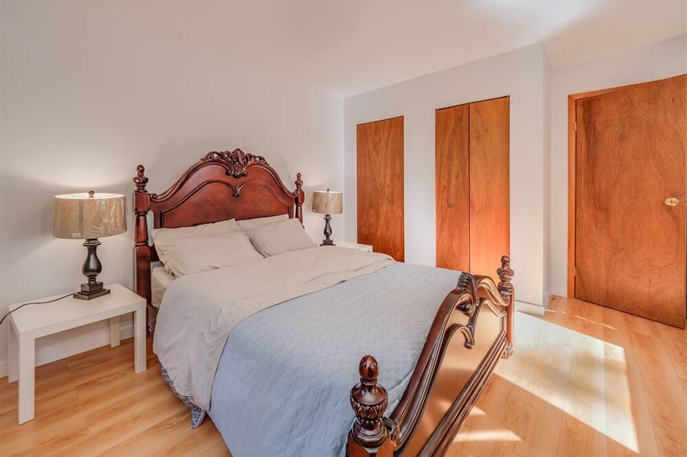 Photo of Bedroom in West Porpoise Bay