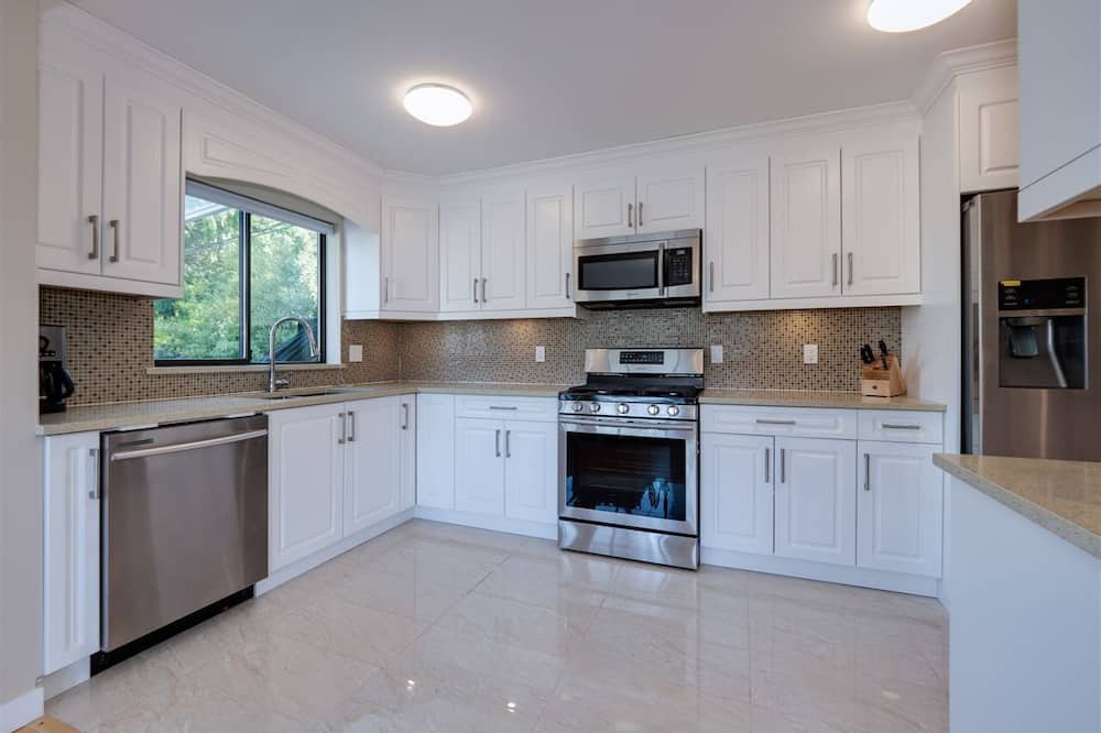 Photo of Kitchen in West Porpoise Bay