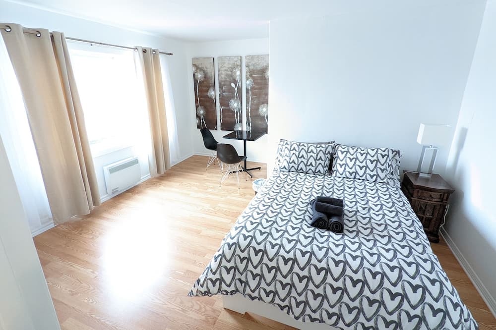 Photo of Bedroom in Pont-Viau