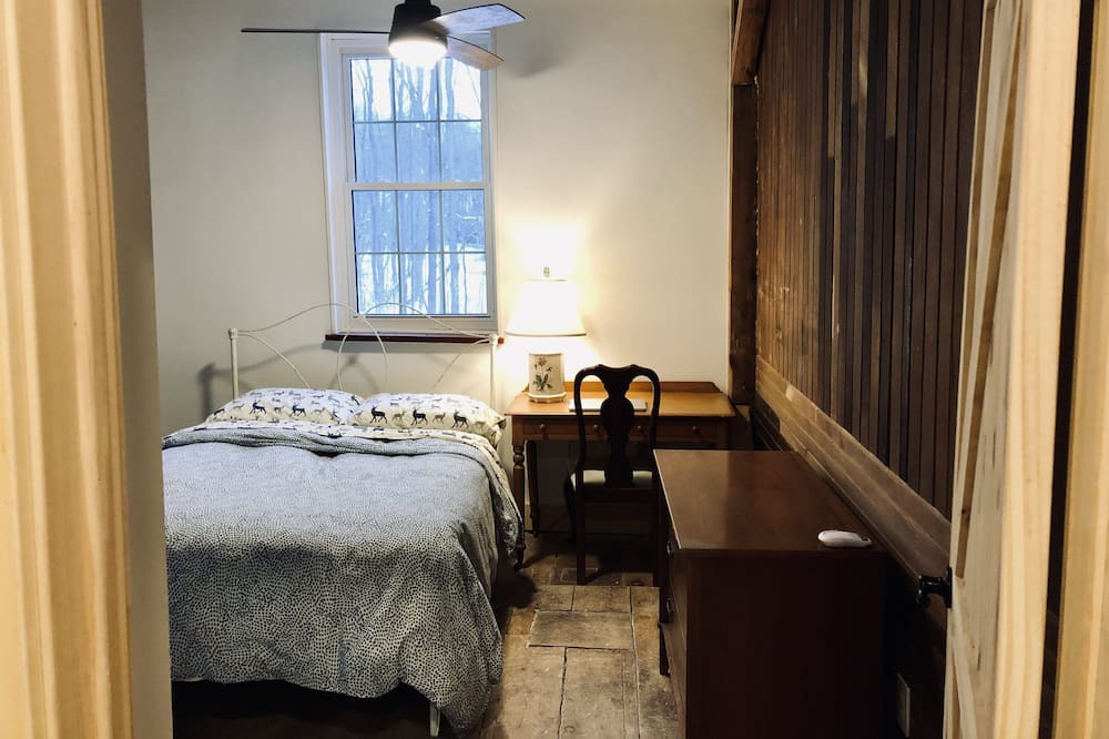 Photo of Bedroom in Paisley