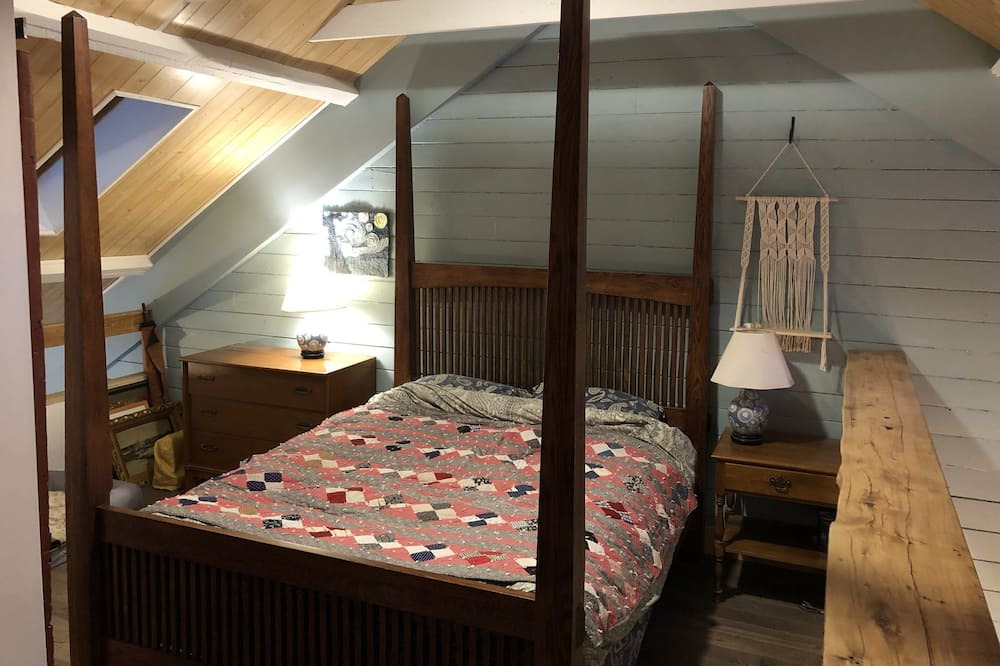 Photo of Bedroom in Paisley