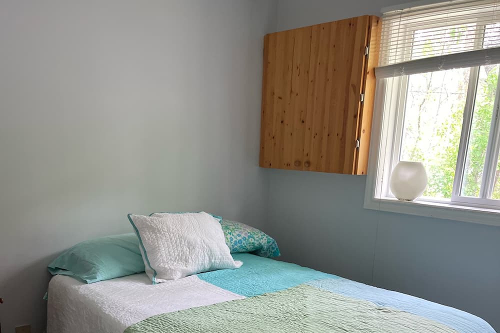 Photo of Bedroom in Winnipeg Beach