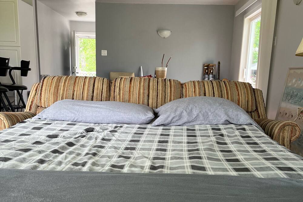 Photo of Bedroom in Winnipeg Beach