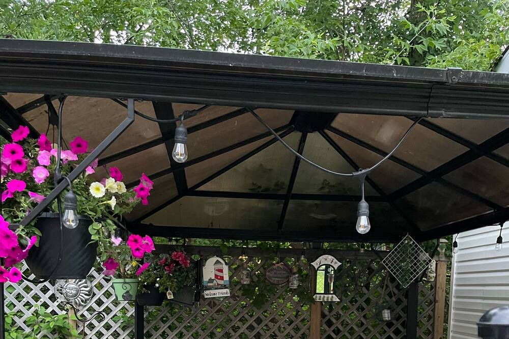 Photo of Patio Balcony in Winnipeg Beach