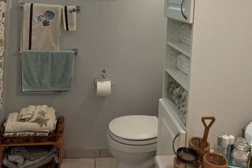 Photo of Bathroom in Winnipeg Beach