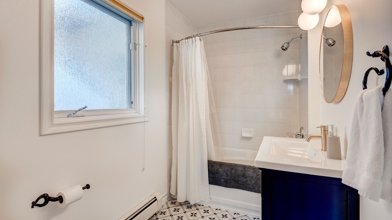 Photo of Bathroom in Banff