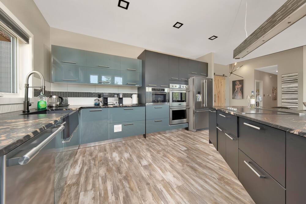 Photo of Kitchen in Lester Beach