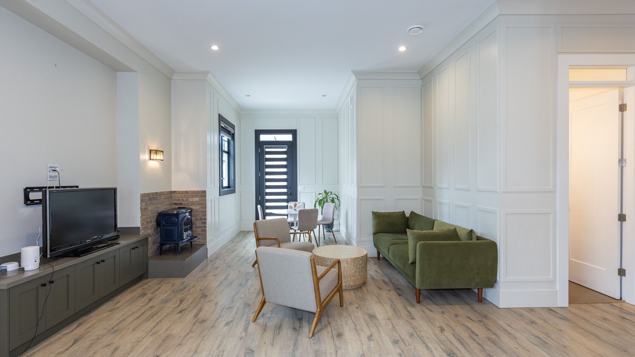 Photo of Livingroom in Surrey