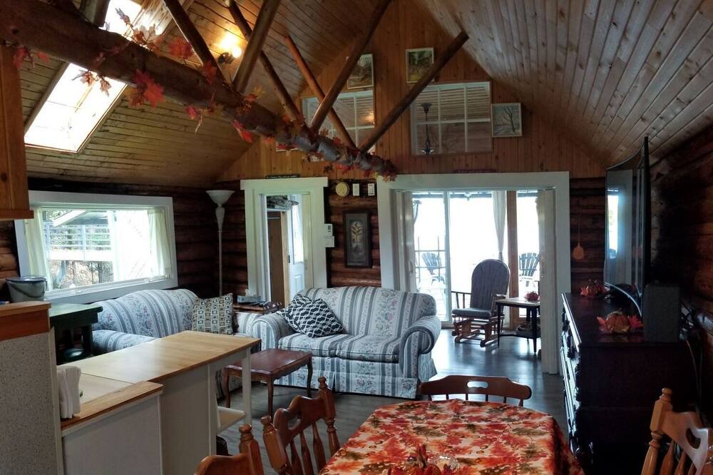 Photo of Kitchen in Sainte-Therese-de-la-Gatineau