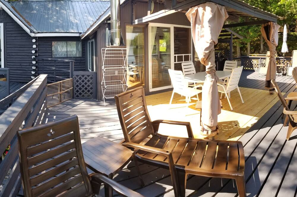 Photo of Patio Balcony in Sainte-Therese-de-la-Gatineau