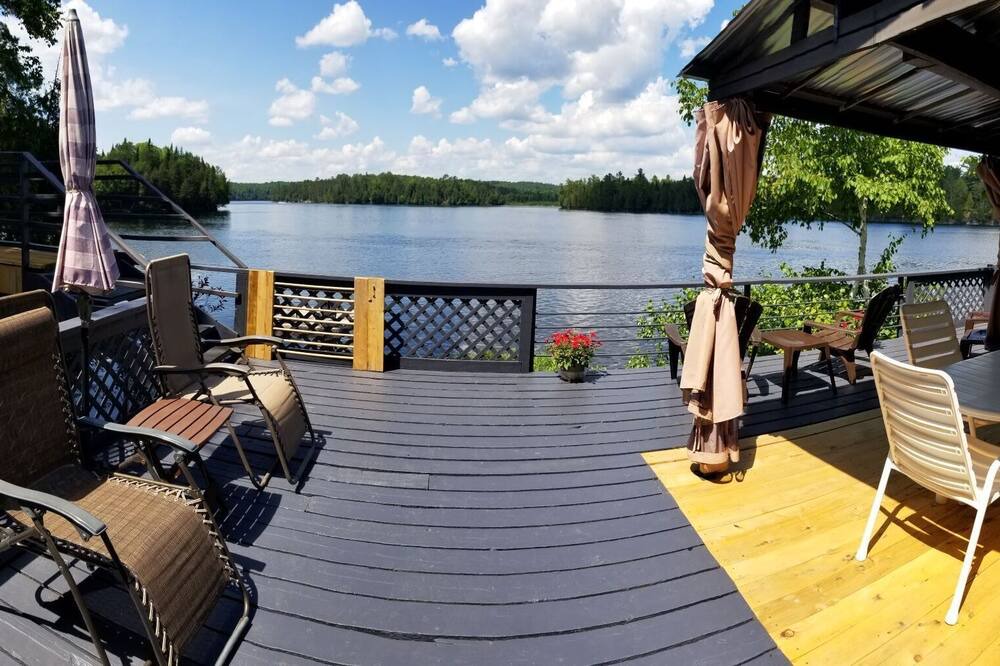 Photo of Patio Balcony in Sainte-Therese-de-la-Gatineau