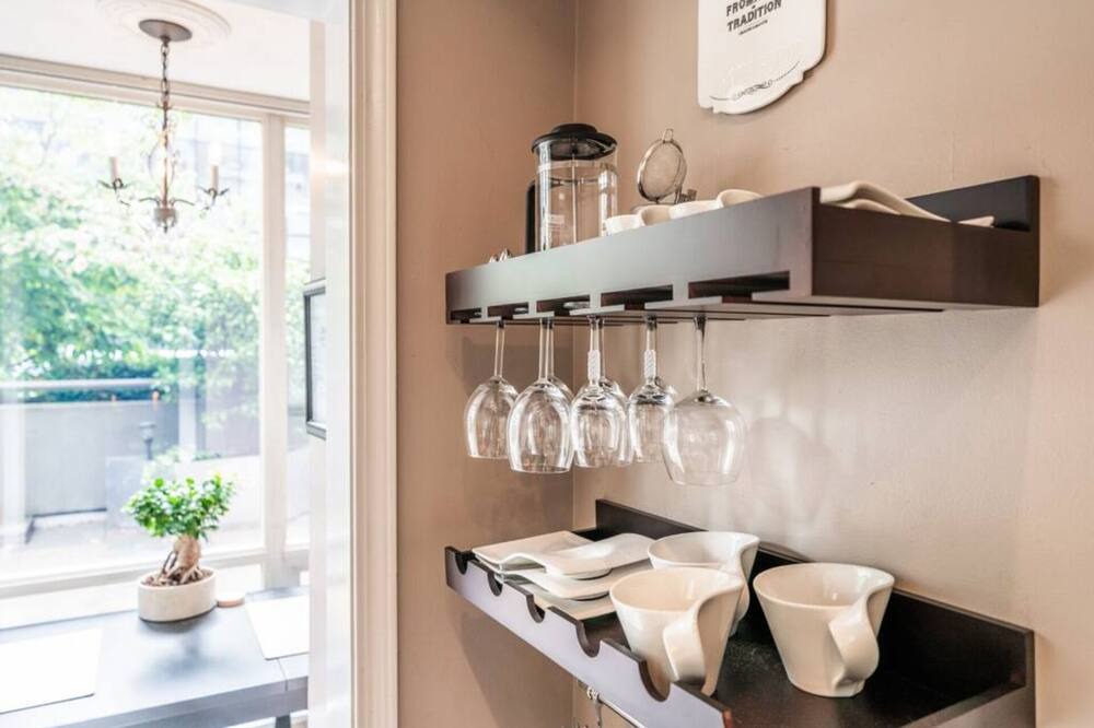 Photo of Kitchen in Coal Harbour