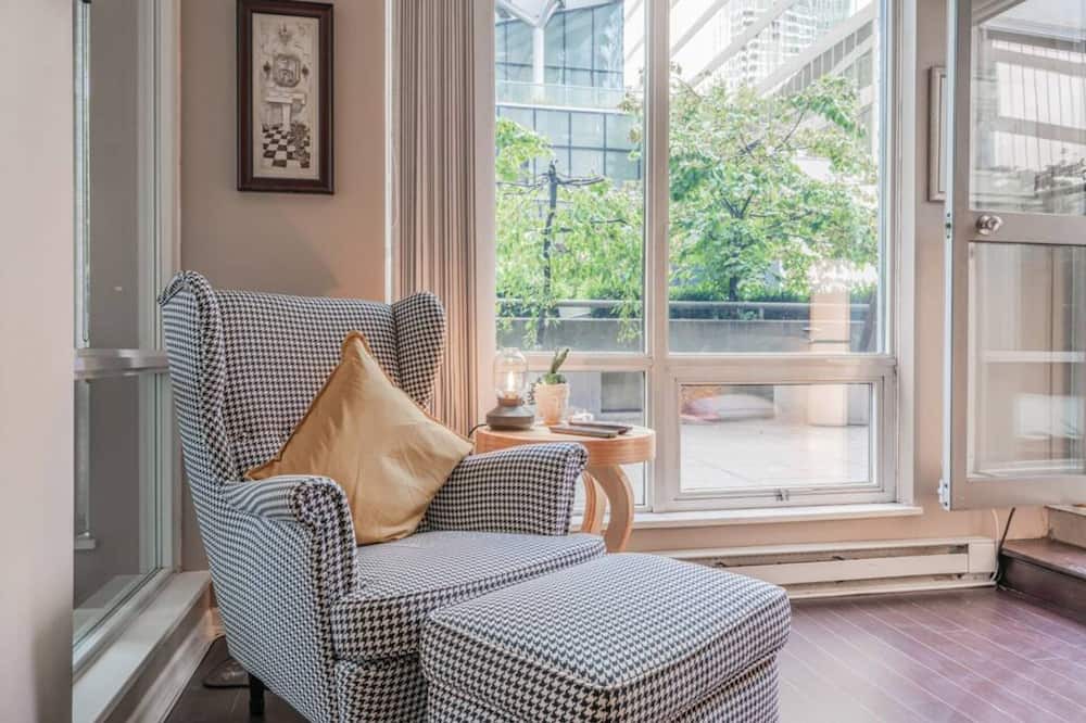 Photo of Livingroom in Coal Harbour