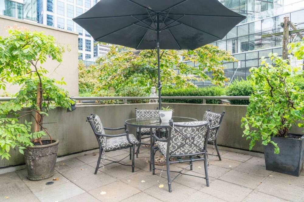 Photo of Patio Balcony in Coal Harbour