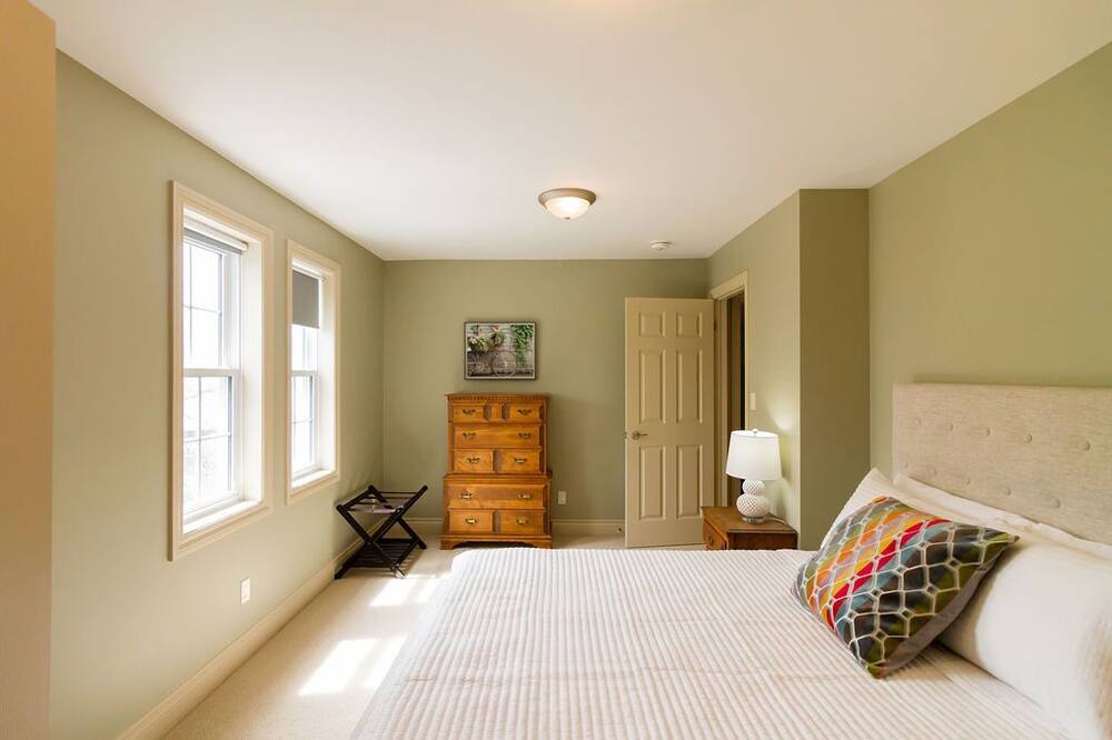 Photo of Bedroom in Wellington