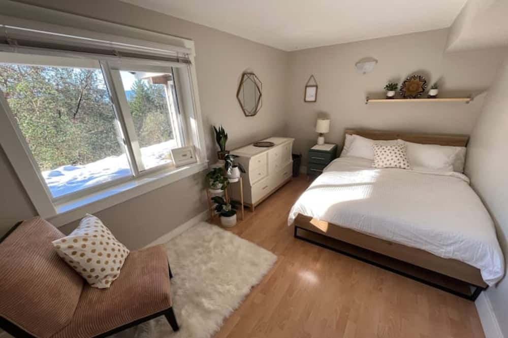 Photo of Bedroom in North Cowichan