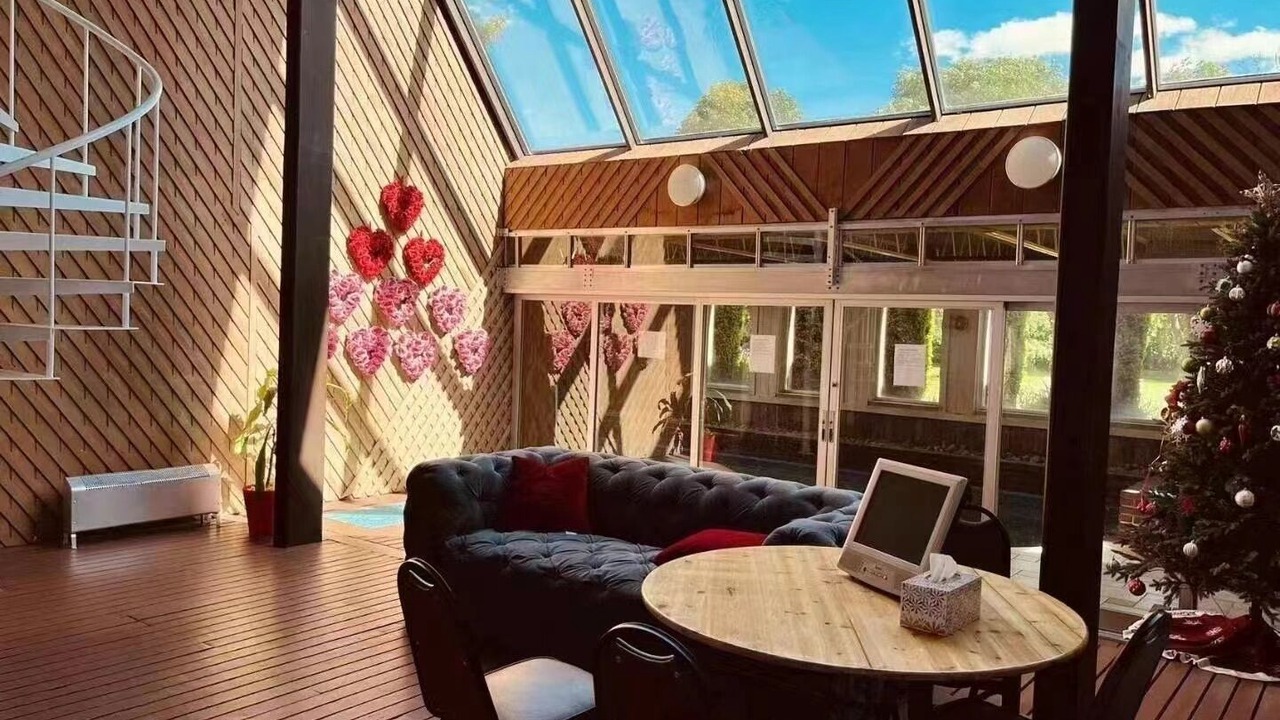 Photo of Outdoor in King