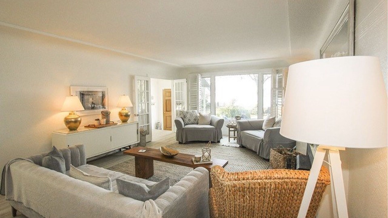 Photo of Livingroom in South Central