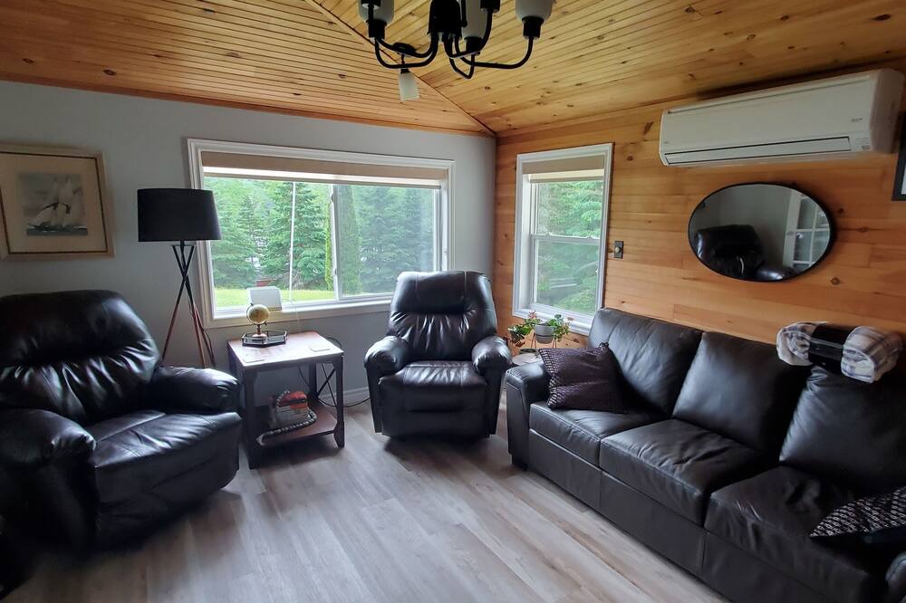 Photo of Livingroom in Antigonish County