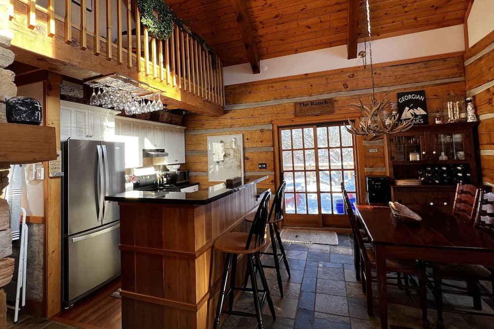 Photo of Kitchen in The Blue Mountains