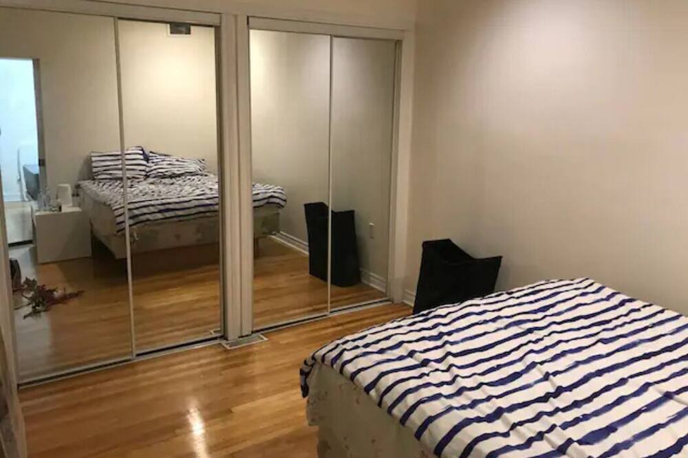 Photo of Bedroom in Cote-Saint-Paul