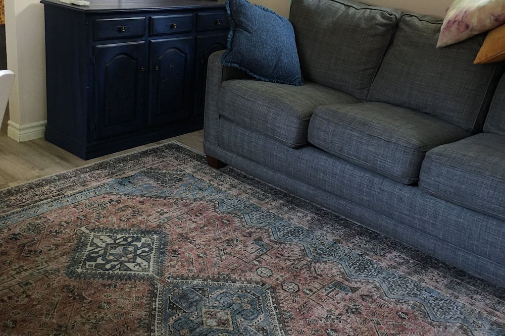 Photo of Livingroom in Whitchurch-Stouffville