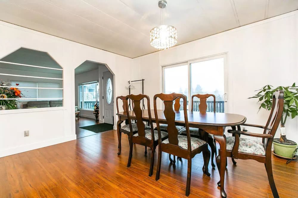 Photo of Kitchen in Union Bay
