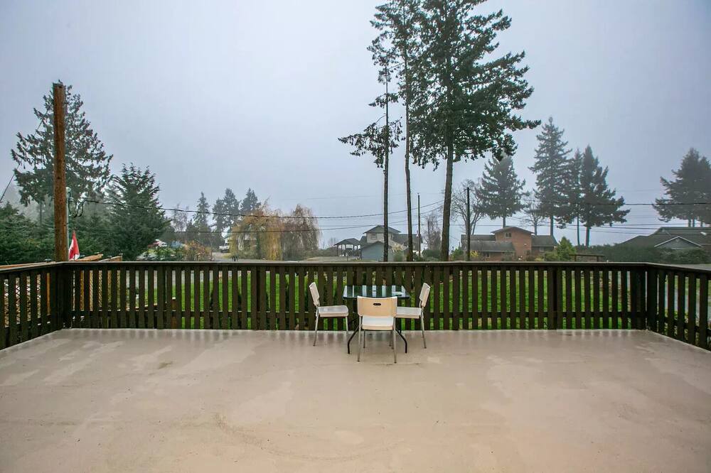 Photo of Patio Balcony in Union Bay