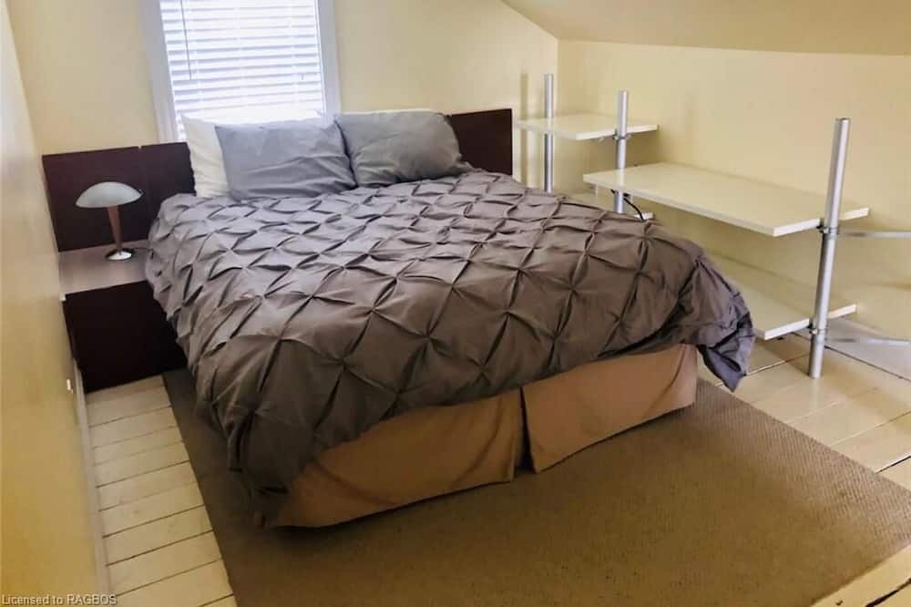 Photo of Bedroom in Kincardine