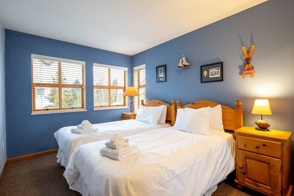 Photo of Others in Whistler Cay Estates