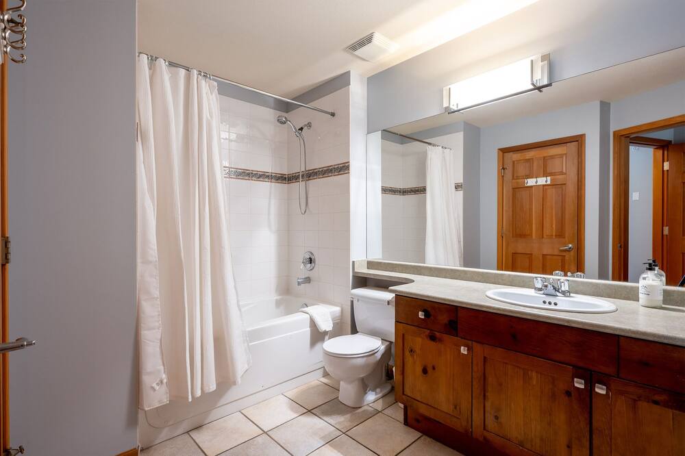Photo of Others in Whistler Cay Estates