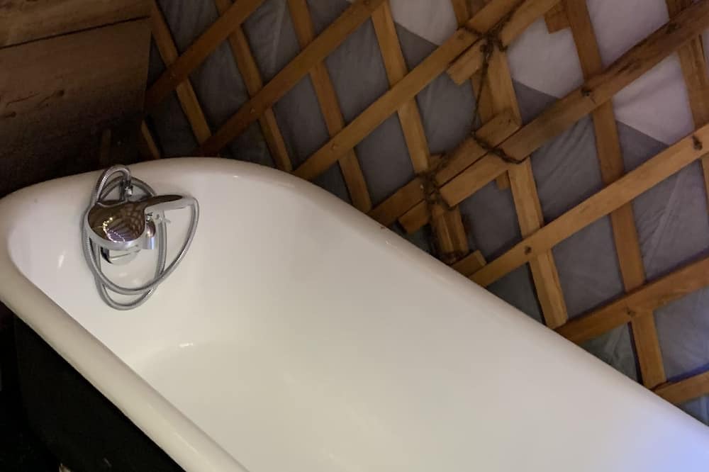 Photo of Bathroom in Unorganized Centre Parry Sound
